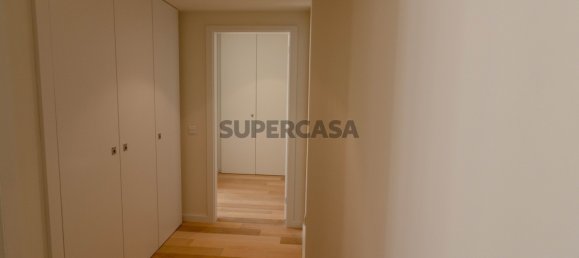 4 bedrooms Apartment in Porto, Portugal No. 159297 10