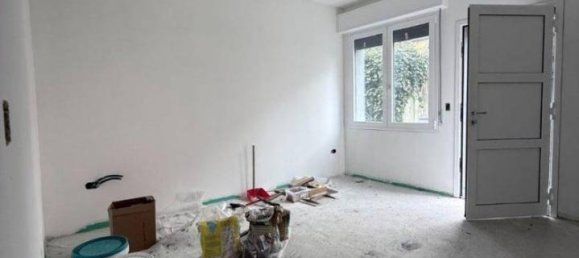 5-salle Appartement à Traversetolo, Italy No. 35317 19