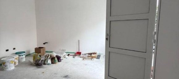 5-salle Appartement à Traversetolo, Italy No. 35317 2