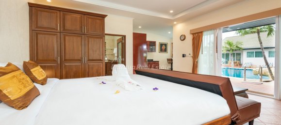 4 bedrooms Cafe / restaurant in Pattaya, Thailand No. 10500 17