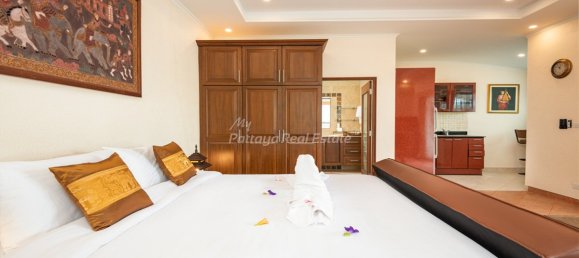 4 bedrooms Cafe / restaurant in Pattaya, Thailand No. 10500 18