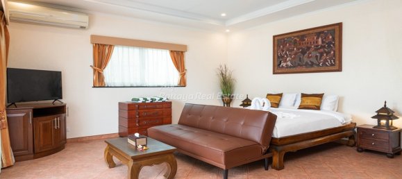 4 bedrooms Cafe / restaurant in Pattaya, Thailand No. 10500 19