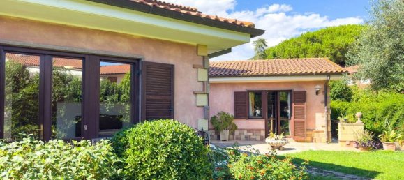 4 bedrooms Villa in Tarquinia, Italy No. 276818 10