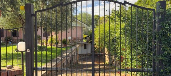 4 bedrooms Villa in Tarquinia, Italy No. 276818 3