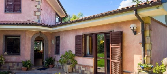 4 bedrooms Villa in Tarquinia, Italy No. 276818 13