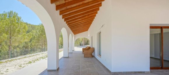 3 bedrooms Villa in Benissa, Spain No. 13077 10