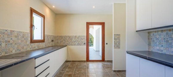 3 bedrooms Villa in Benissa, Spain No. 13077 18