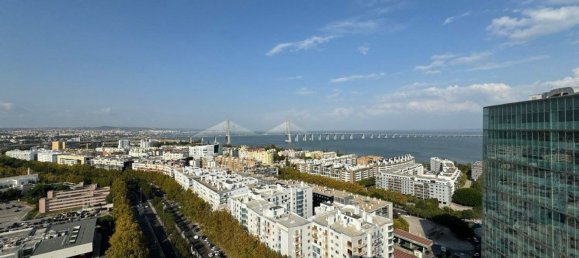 3 bedrooms Apartment in Lisbon, Portugal No. 136783 11