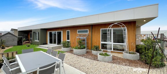 4 bedrooms House in Cape Paterson, Australia No. 1081 13