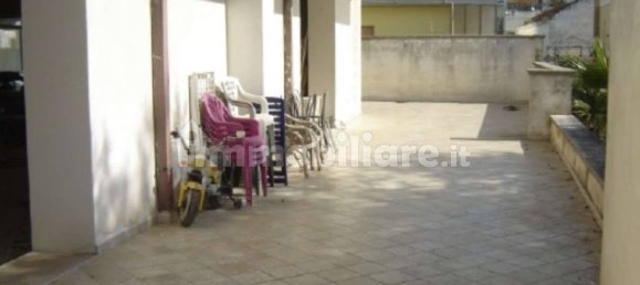 528m² Commercial property in Sannicola, Italy No. 272219 6