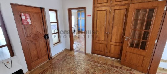 4 Schlafzimmer Villa in Albufeira, Portugal, Nr. 108079 2