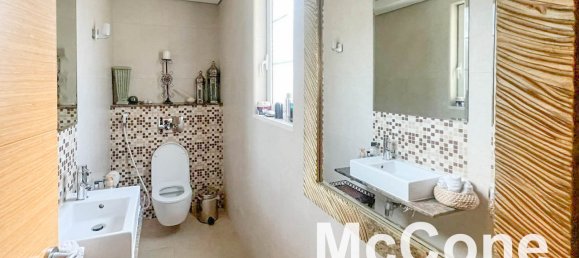 4 bedrooms Villa in Jumeirah Park, UAE No. 32396 8