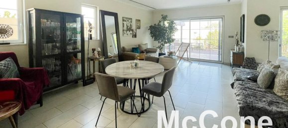 4 bedrooms Villa in Jumeirah Park, UAE No. 32396 4