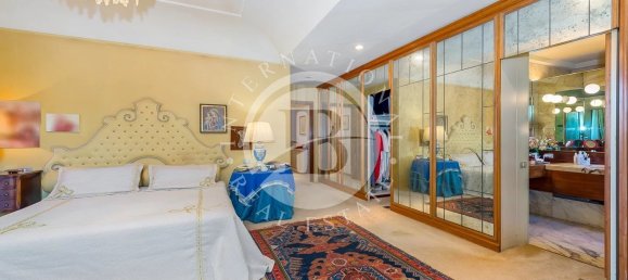 6 bedrooms Villa in Lucca, Italy No. 323243 27