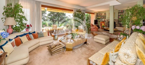 6 bedrooms Villa in Lucca, Italy No. 323243 14