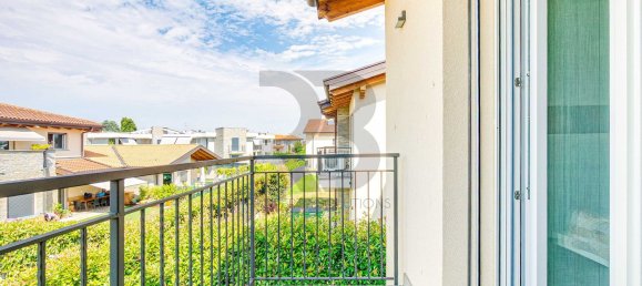 3 rooms Apartment in Turate, Italy No. 333706 18