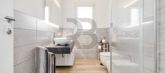 3 rooms Apartment in Turate, Italy No. 333706 13