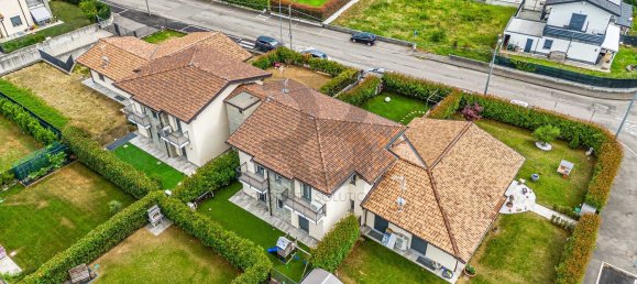 3 rooms Apartment in Turate, Italy No. 333706 25