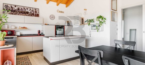3 rooms Apartment in Turate, Italy No. 333706 5