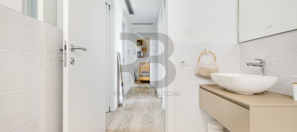 3 rooms Apartment in Turate, Italy No. 333706 9