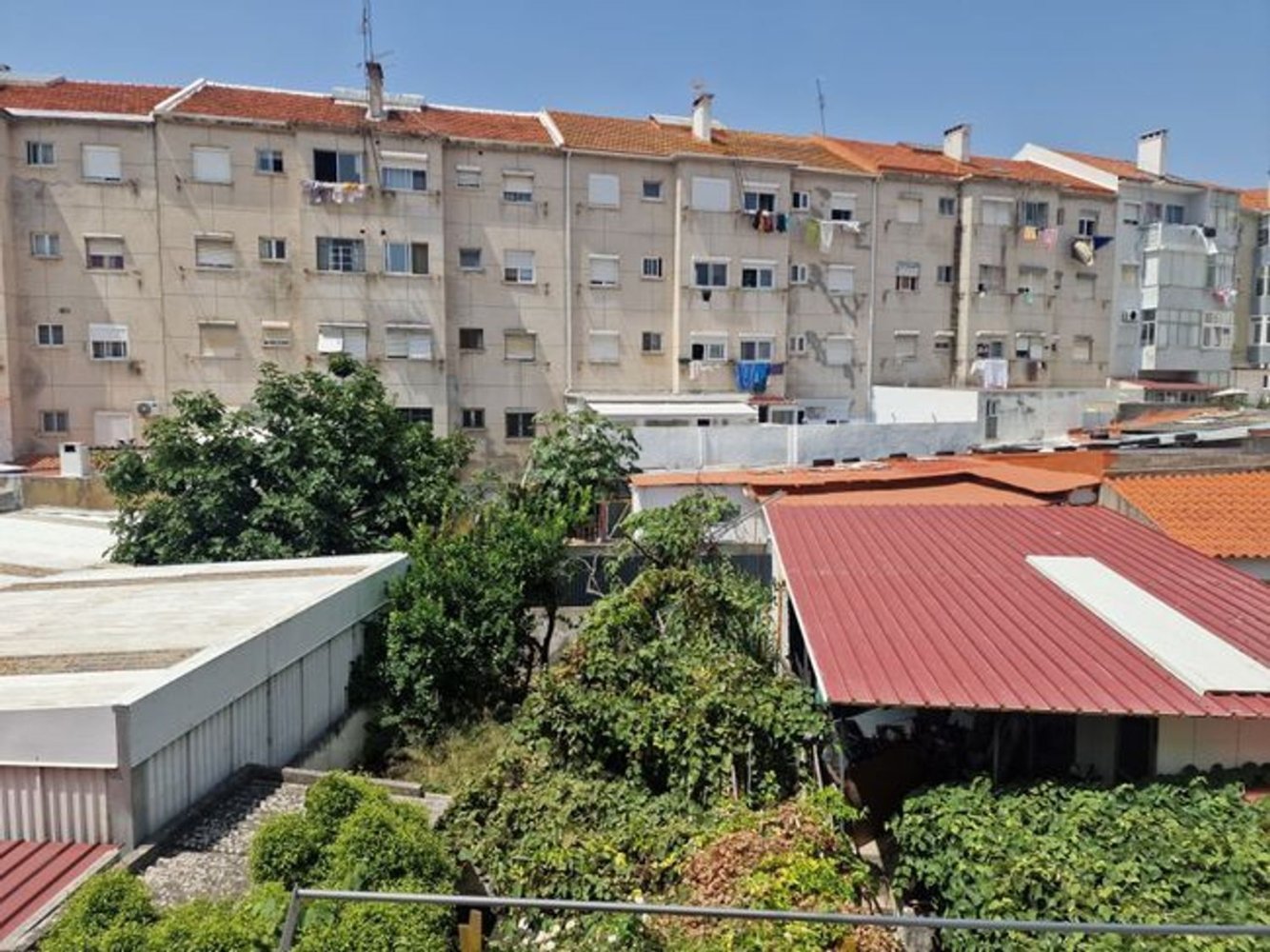 2 bedrooms Apartment in Almada, Portugal No. 235700