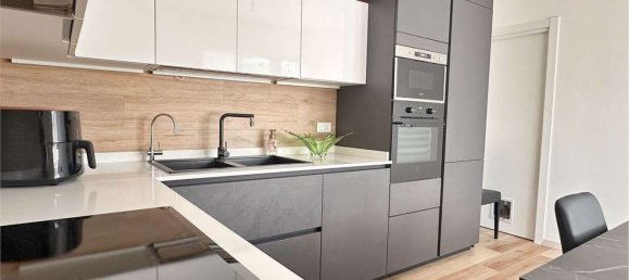 4 bedrooms Apartment in Martellago, Italy No. 327177 2