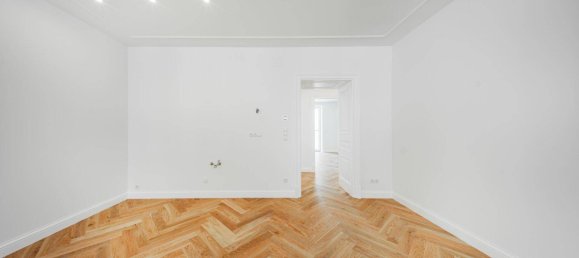 2 rooms Apartment in Penzing, Austria No. 182280 2