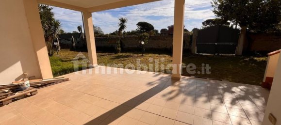 2 bedrooms Villa in Nettuno, Italy No. 309592 2