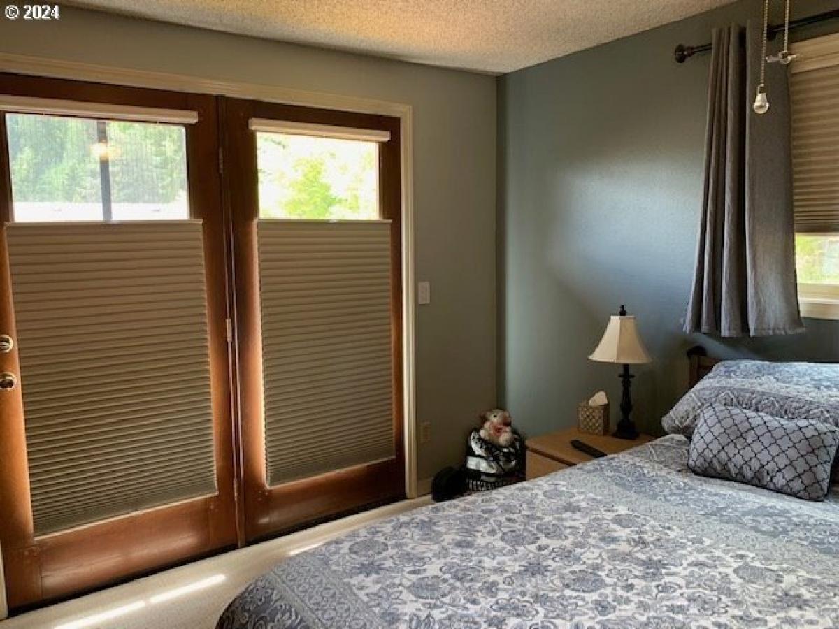 4 غرف نوم منزل في Milwaukie, USA رقم 401823