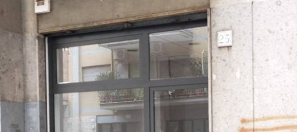 Propriété commerciale à Rome, Italy 61m² No. 96084 2