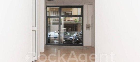 Propriété commerciale à Rome, Italy 61m² No. 96084 3