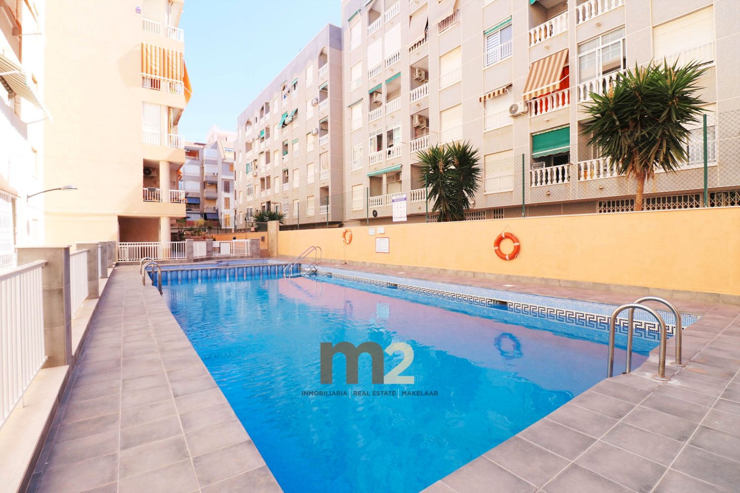 Apartamento de 2 dormitorios en Torrevieja, Spain No. 250996