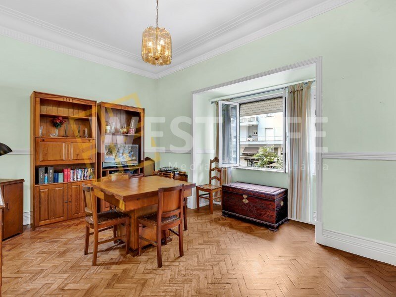 6 bedrooms Apartment in Lisbon, Portugal No. 332896