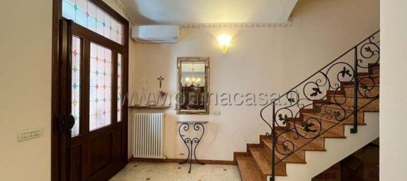 7 bedrooms House in Novellara, Italy No. 360431 6