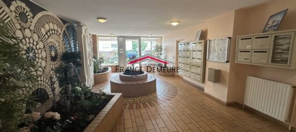 1 bedroom Apartment in Franconville, France No. 355280 9