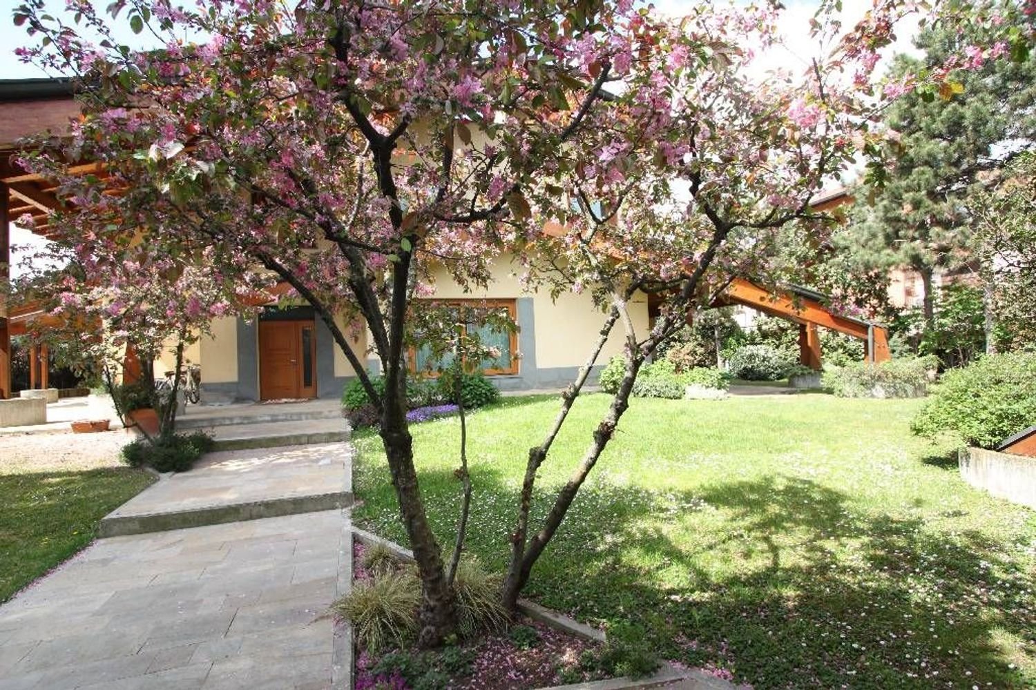 10 bedrooms Villa in Caravaggio, Italy No. 361061