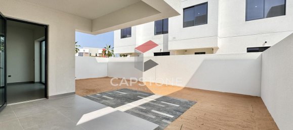 3 bedrooms Townhouse in Yas Island, UAE No. 33410 3
