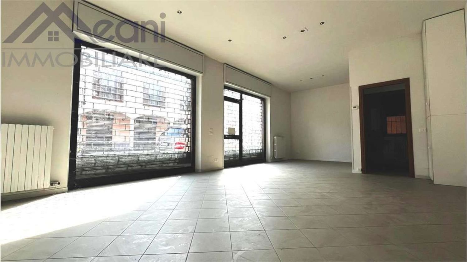 Escritório em Siziano, Italy 73 m² N.º 88350