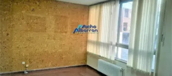 70m² Office in Badajoz, Spain No. 156045 13