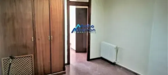 70m² Office in Badajoz, Spain No. 156045 6