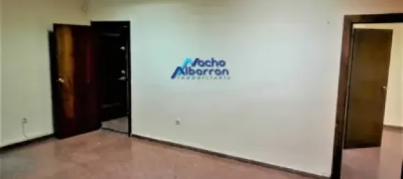 70m² Office in Badajoz, Spain No. 156045 5