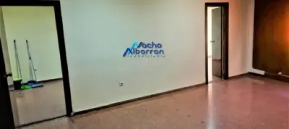 70m² Office in Badajoz, Spain No. 156045 3