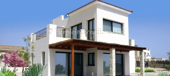 2 bedrooms Villa in Paphos, Cyprus No. 21792 3