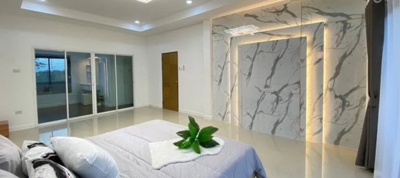 4 bedrooms Cafe / restaurant in Pattaya, Thailand No. 5750 14