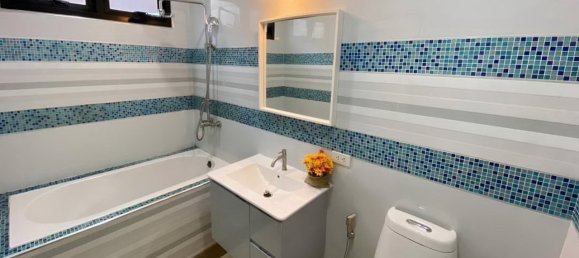 4 bedrooms Cafe / restaurant in Pattaya, Thailand No. 5750 12