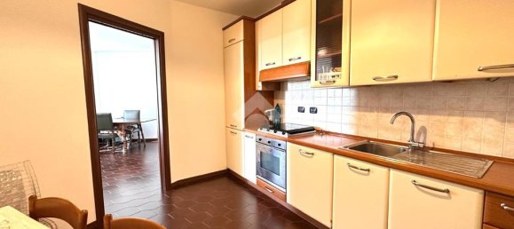 1 bedroom Apartment in Mozzo, Italy No. 353055 10