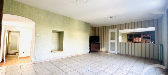 Casa de 3 dormitorios en Sautron, France No. 101876 3