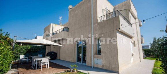 3 غرف نوم فيلا في Syracuse, Italy رقم 282859 29