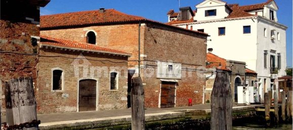 4غرفة عقار تجاري في Venice, Italy رقم 61529 9