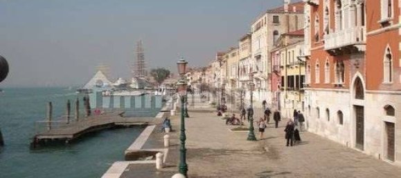 4غرفة عقار تجاري في Venice, Italy رقم 61529 13